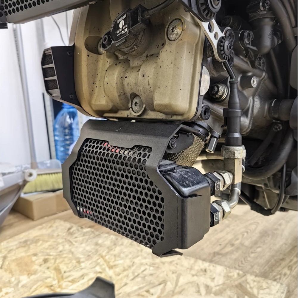 Tank Divider Mesh - 두카티 하이퍼모타드 950/S/SP/RVE 2019-2024 2025 2026